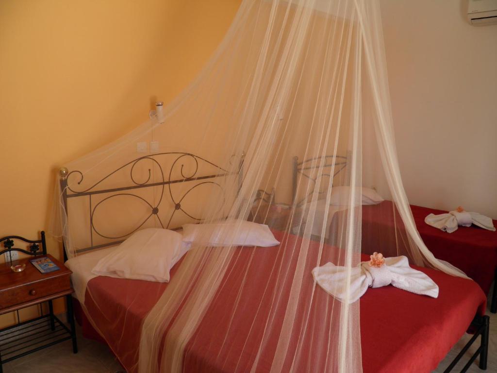 Mirsini Pansion Hotel Karterados  Phòng bức ảnh