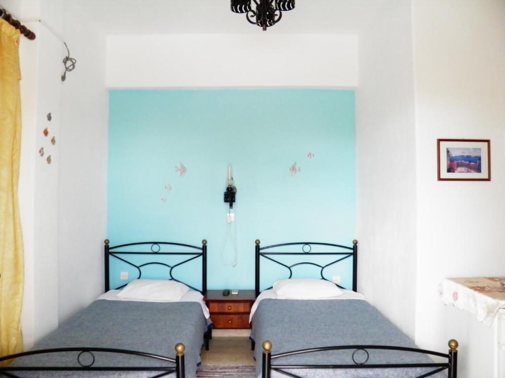 Mirsini Pansion Hotel Karterados  Phòng bức ảnh